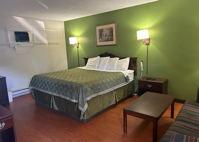 Gaslite 2* Lawrenceville