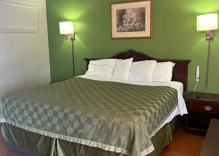 Gaslite Hotel